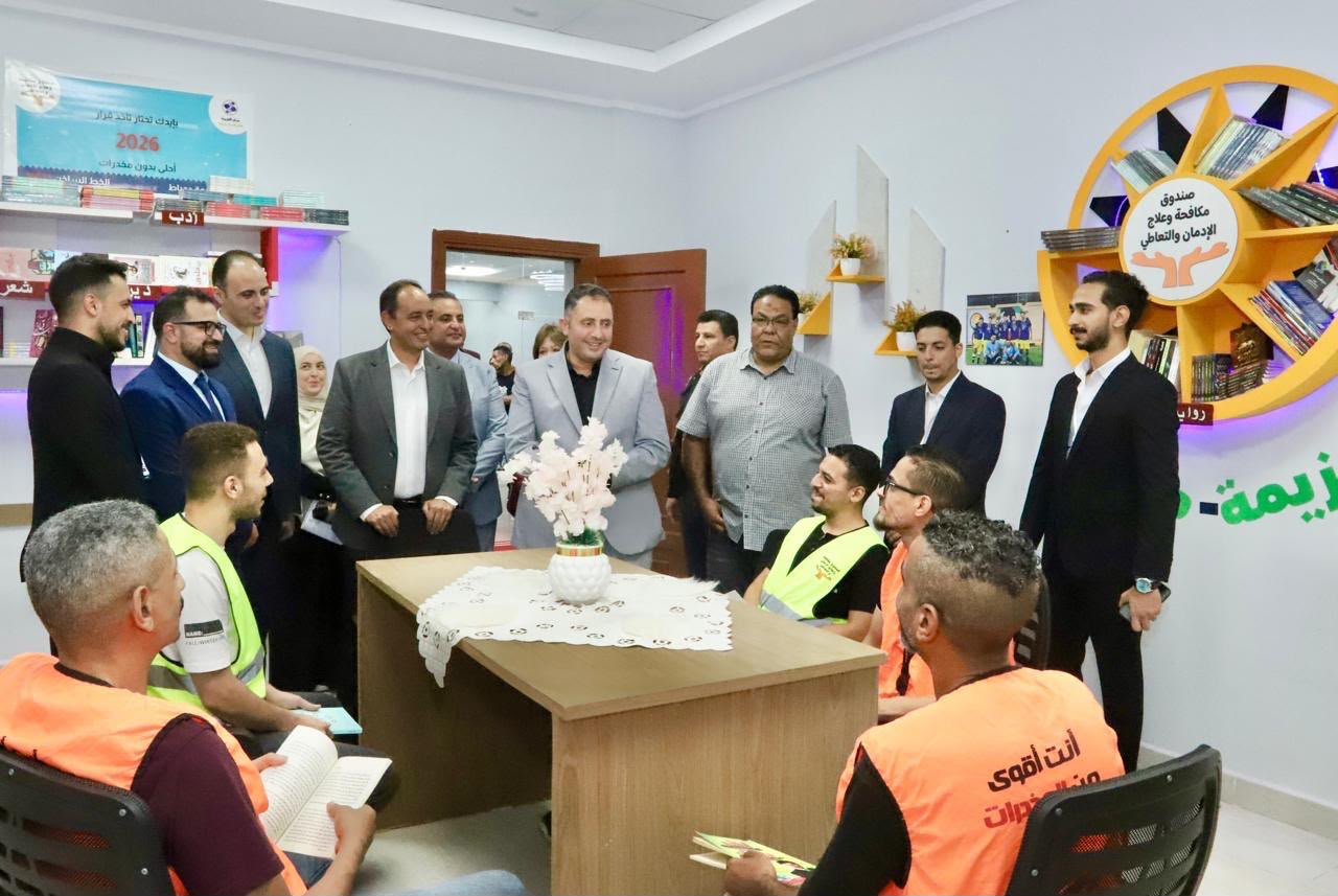 الدكتور حسام الدين والدكتور عمرو عثمان على هامش تخريج دفعة جديدة من المتعافين الدكتور حسام الدين والدكتور عمرو عثمان على هامش تخريج دفعة جديدة من المتعافين