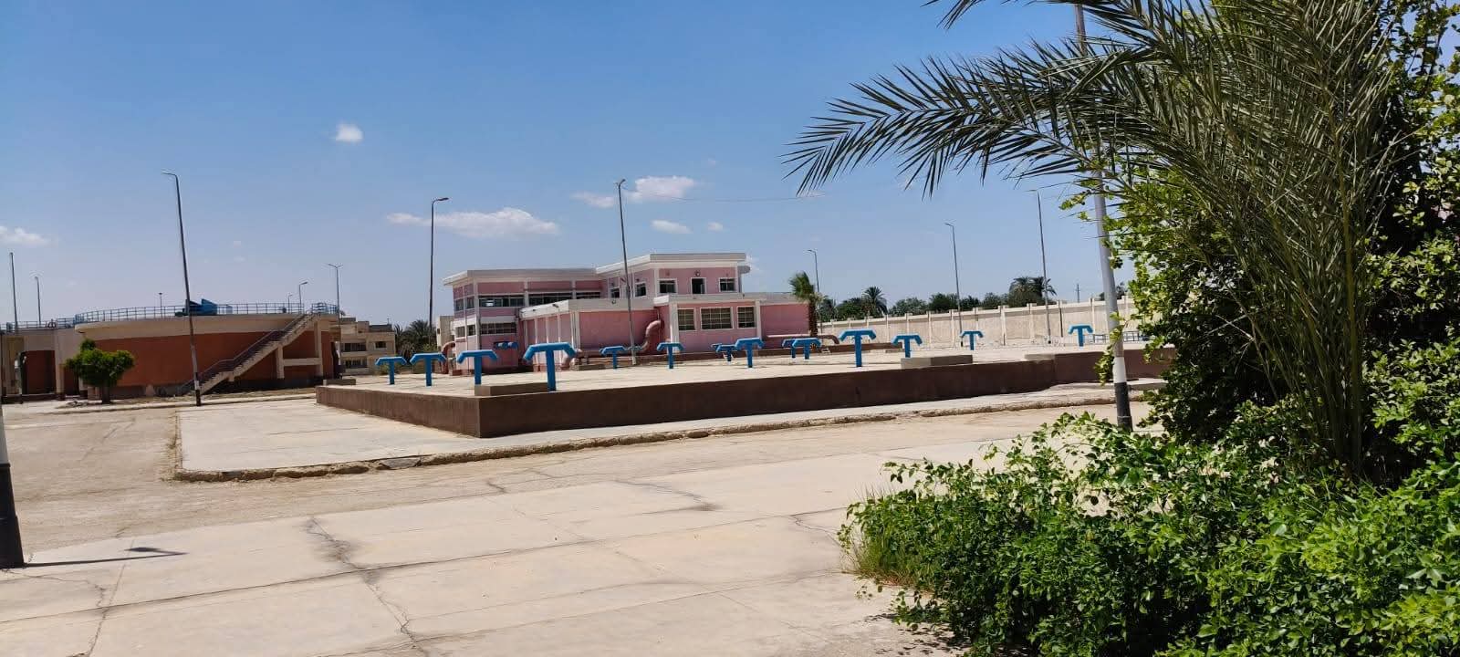 جانب من المحطات جانب من المحطات