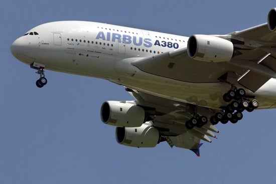 طائرة إيرباص A380.. حلم الطيران العملاق