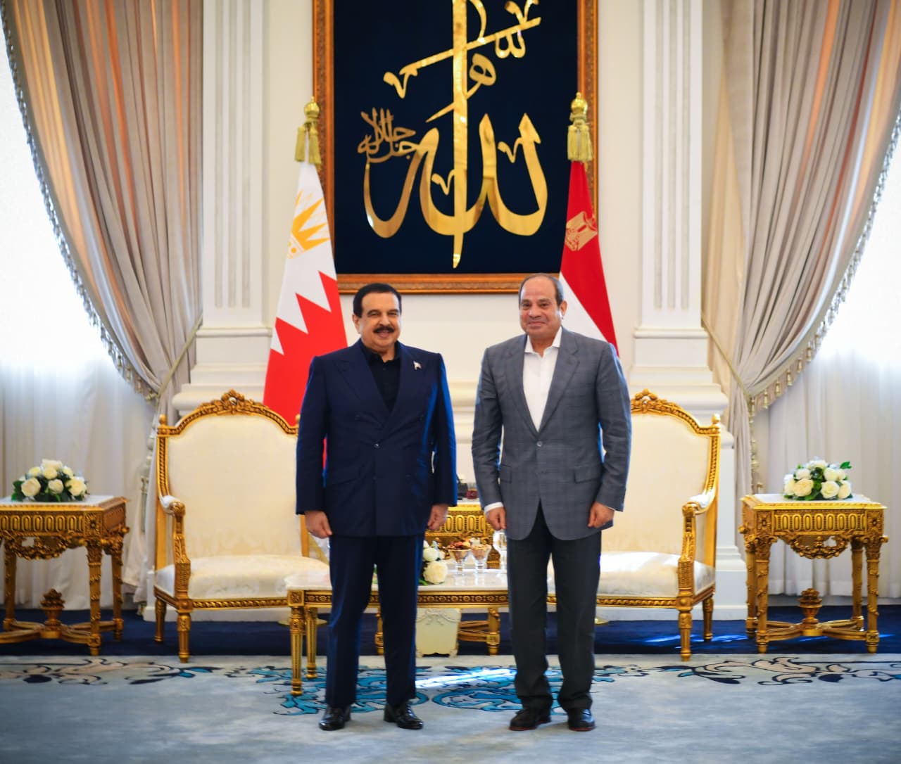 الرئيس السيسى يستقبل ملك البحرين حمد بن عيسى (2)