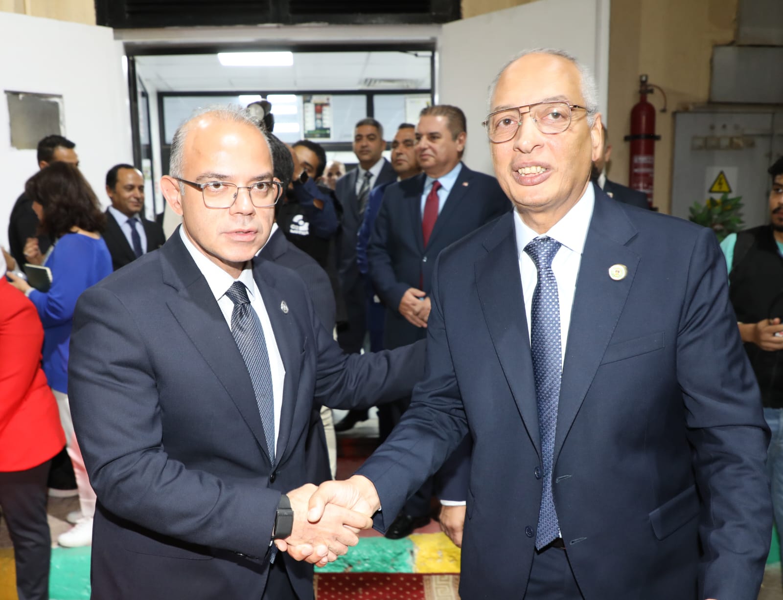 وزير الاستثمار ورئيس الرقابة على الصادرات وزير الاستثمار ورئيس الرقابة على الصادرات