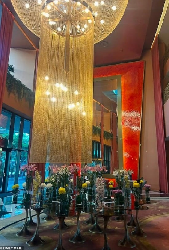 داخل الفندق داخل الفندق