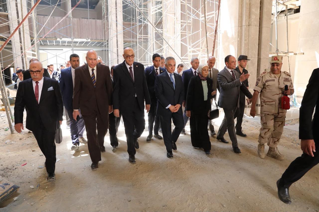 خلال الجولة خلال الجولة