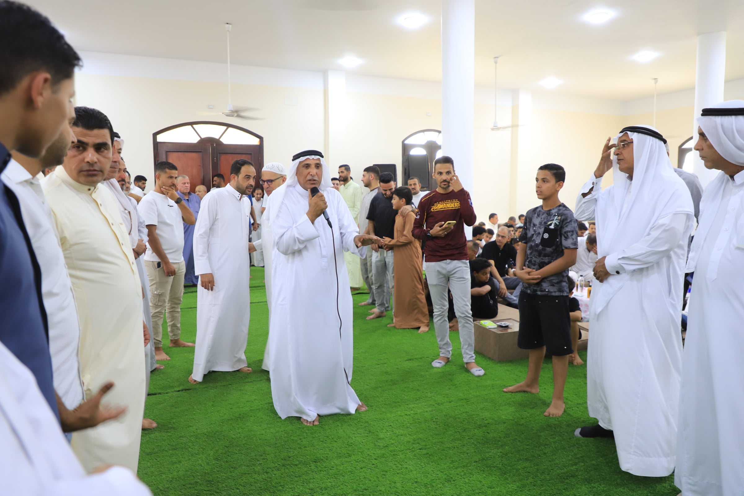 مشايخ وعواقل الاخارسة