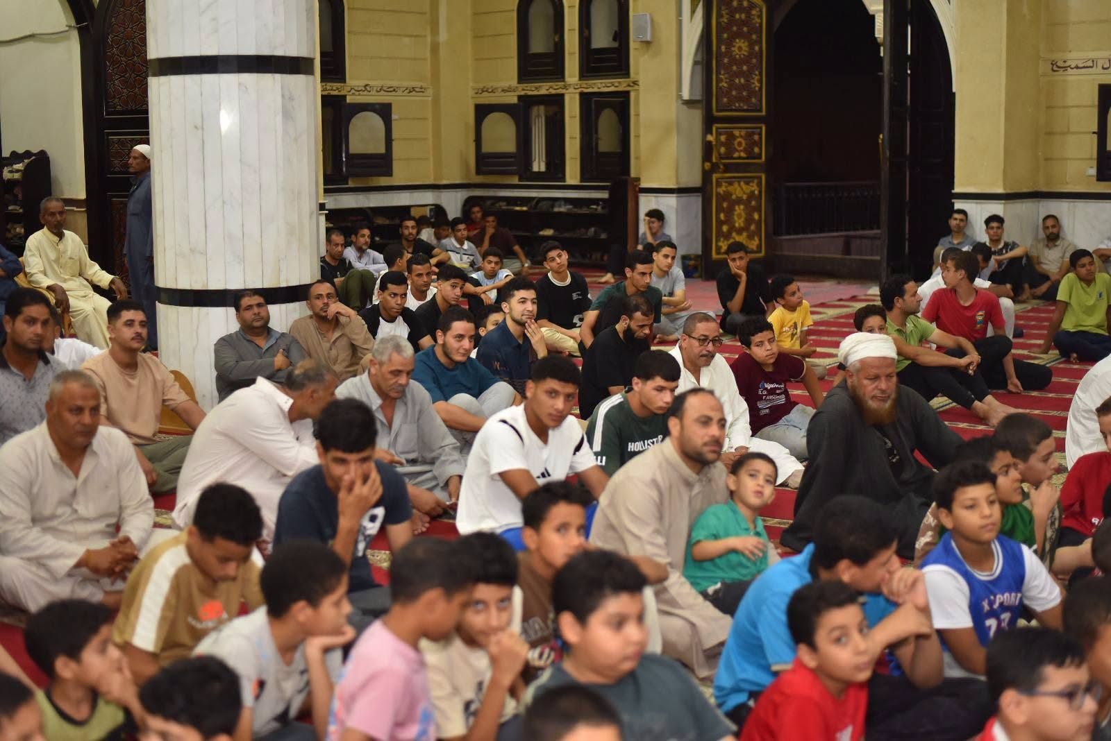 الحضور خلال الاحتفالية