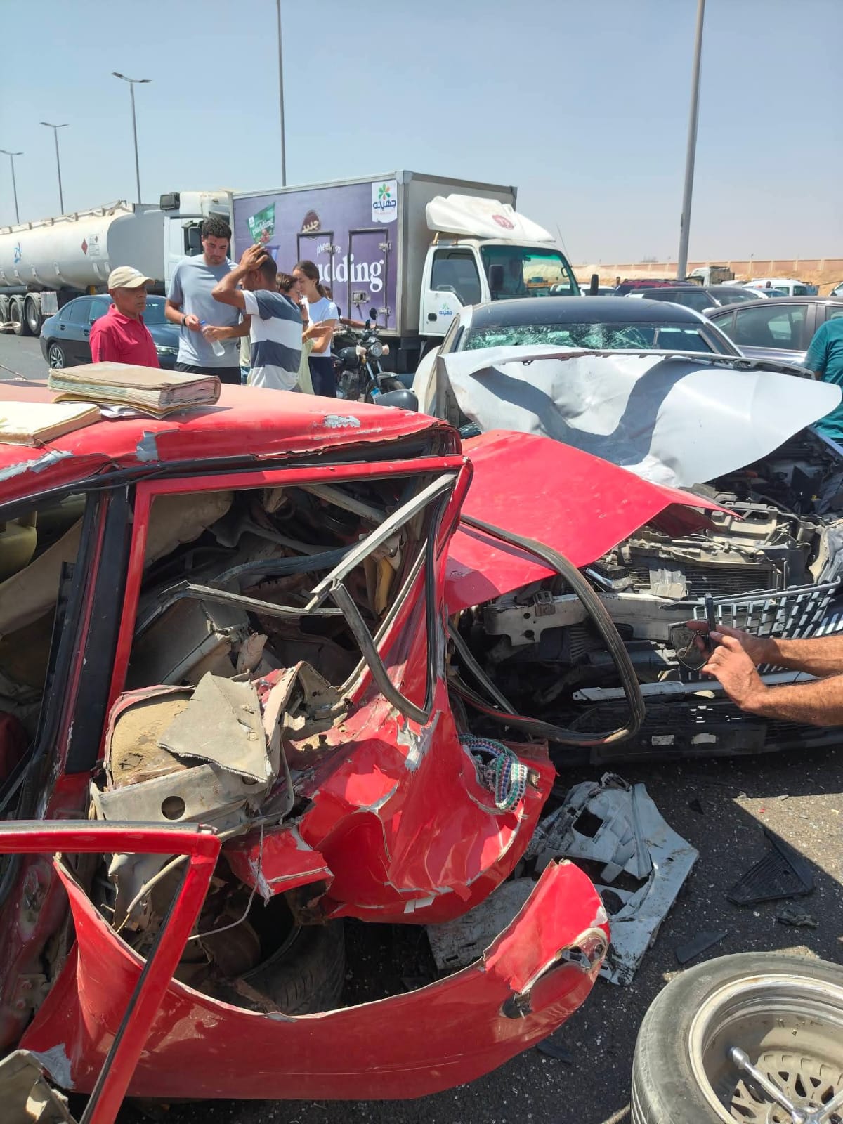 مصرع سائق إثر حادث تصادم سيارتين بالطريق الدائرى (3)