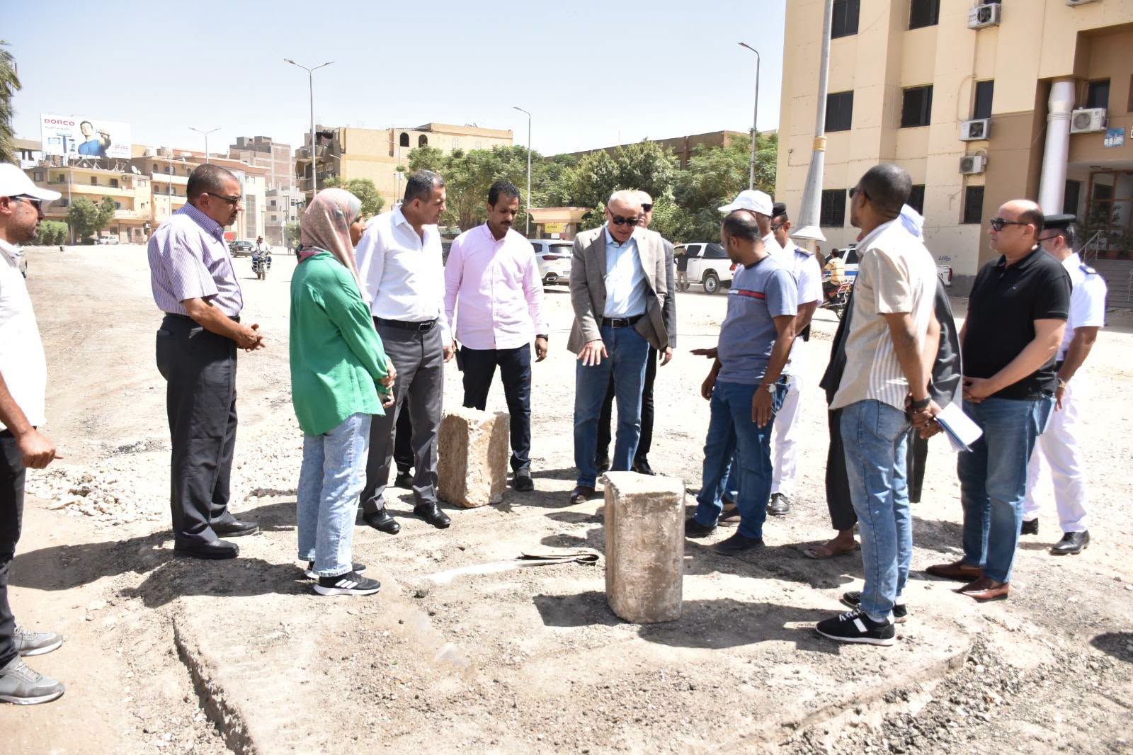 جولات المحافظ على مشروعات وخطط التطوير بالأقصر