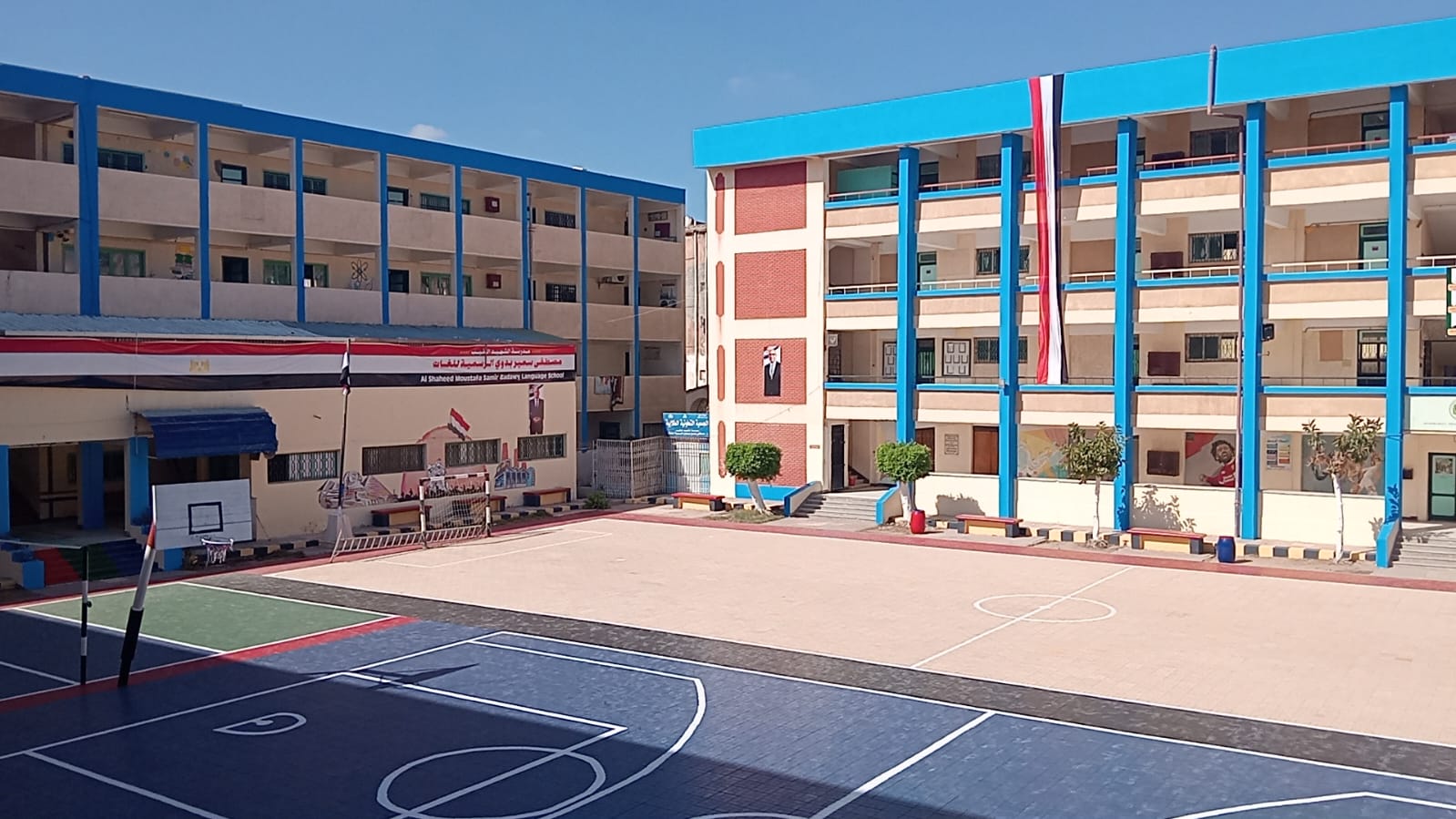 تخطيط ملعب وفناء المدرسة