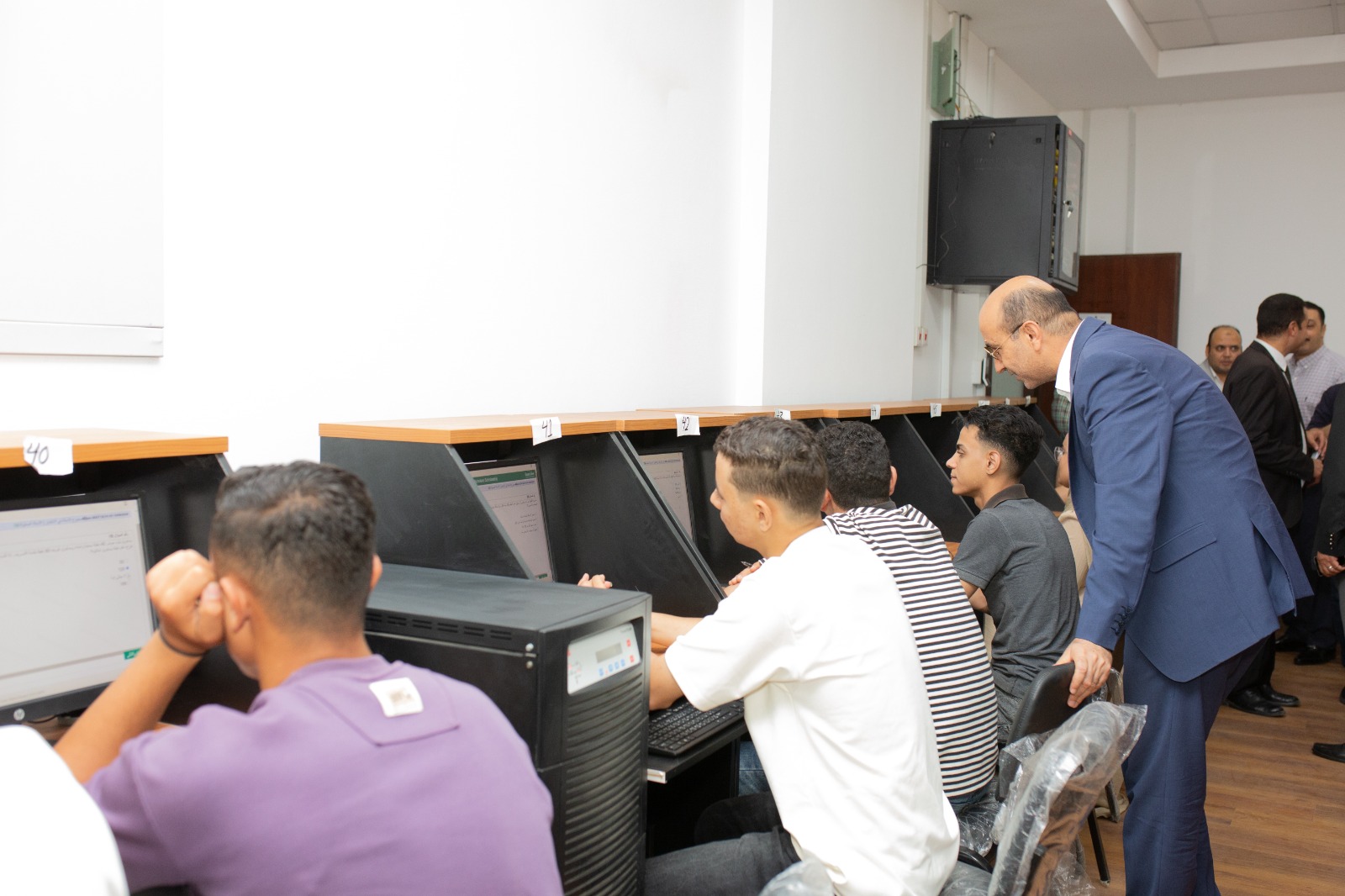 امتحانات «منحة علماء المستقبل»  (2)