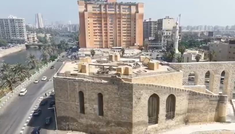 المرحلة الثانية لتطوير سور مجرى العيون (2)