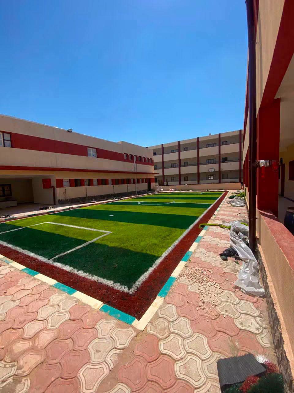 الملاعب الخضراء فى كل مدارس الوادي الجديد الملاعب الخضراء فى كل مدارس الوادي الجديد
