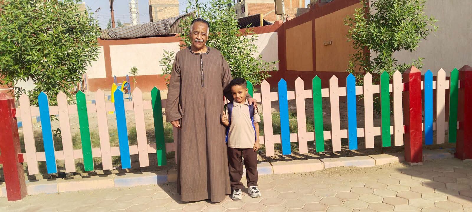 أولياء امور مع ابنائهم