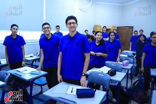 الطلاب داخل الفصول بالعام الدراسى الجديد الطلاب داخل الفصول بالعام الدراسى الجديد