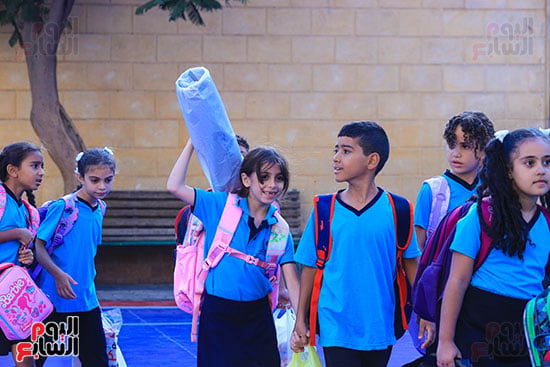 فرحة الطلاب بالعودة للمدرسة فرحة الطلاب بالعودة للمدرسة