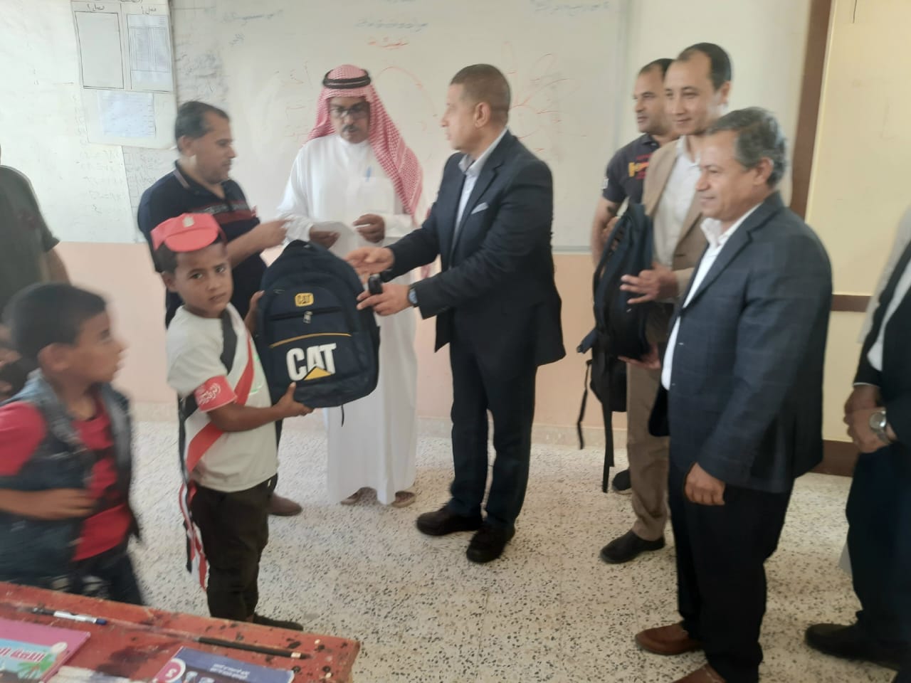 فرحة الطلاب في وسط سيناء باليوم الدراسي الجديد