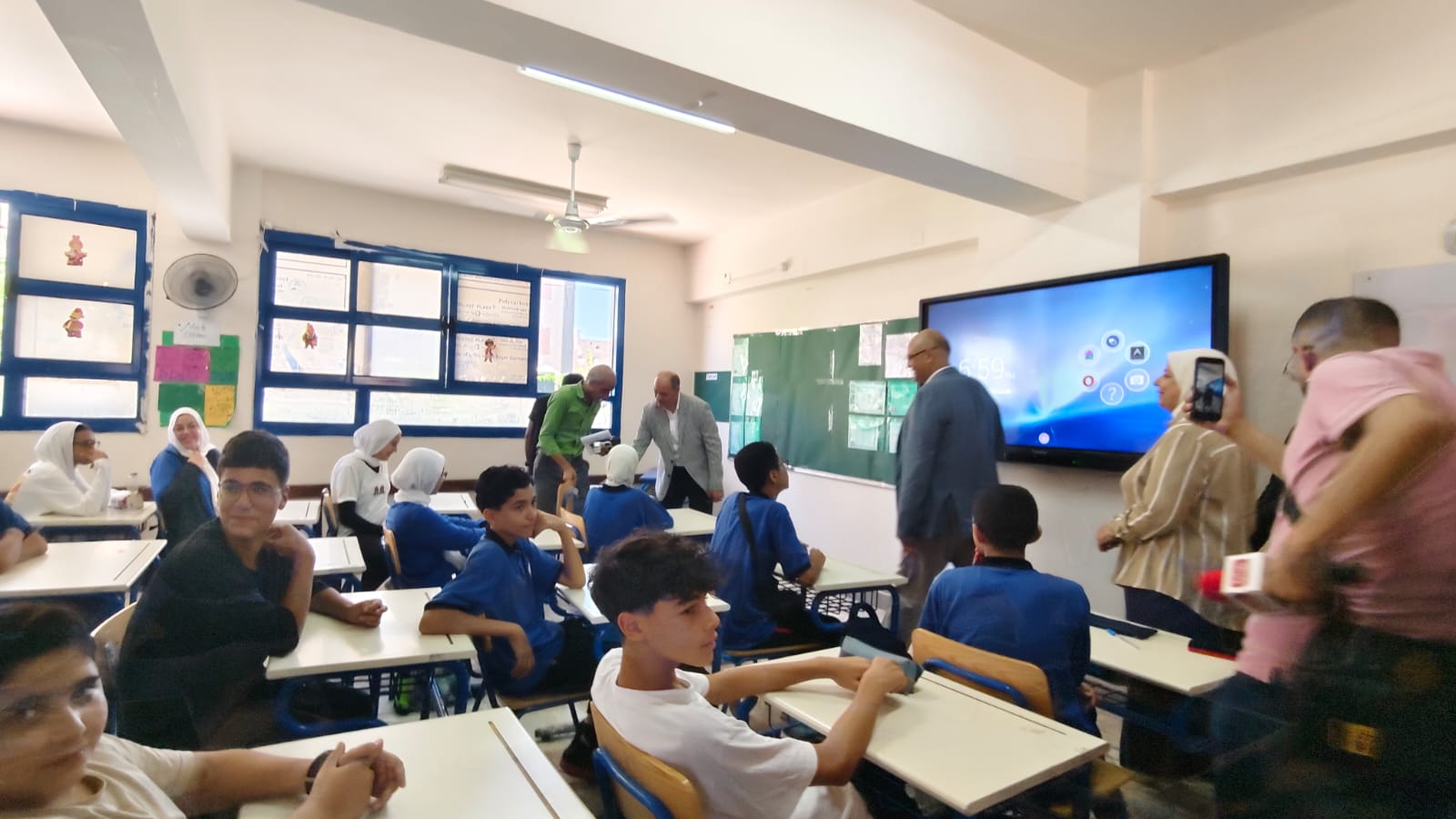 الفصول الدراسيه بالمدارس اليابانيه