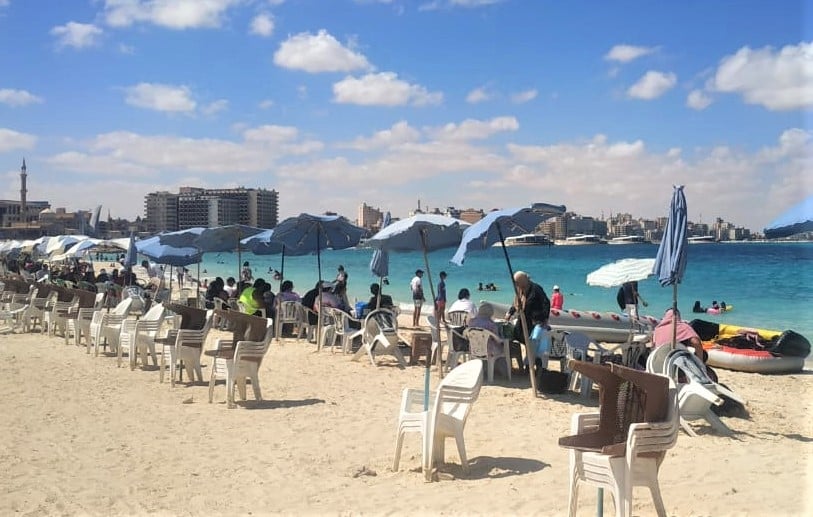 مصيف مطروح مستمر بعد بدء الدراسة