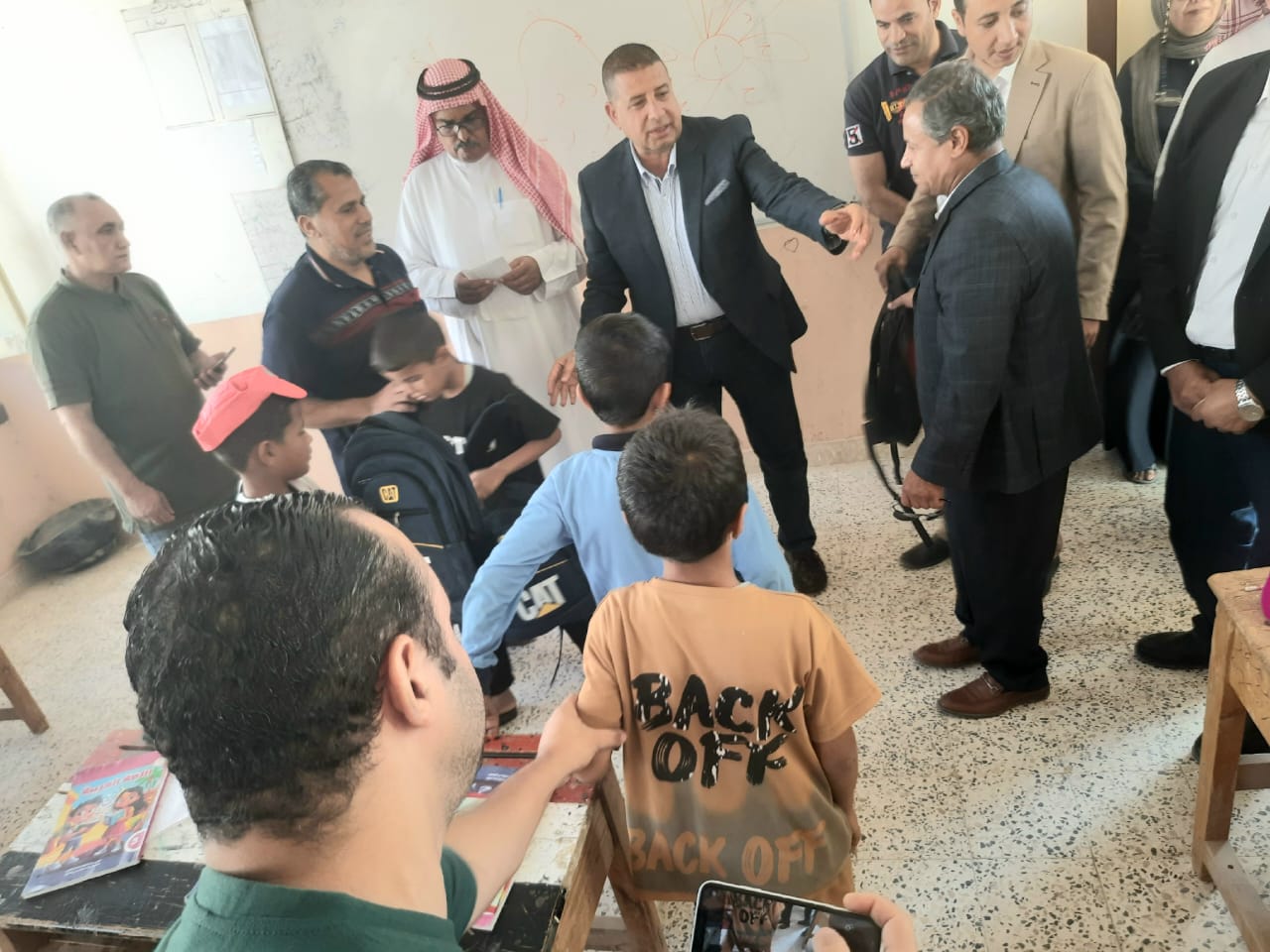 توزيع شنط مدارس