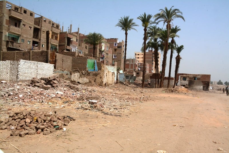 إزالة بيوت الصفيح بالمنطقة