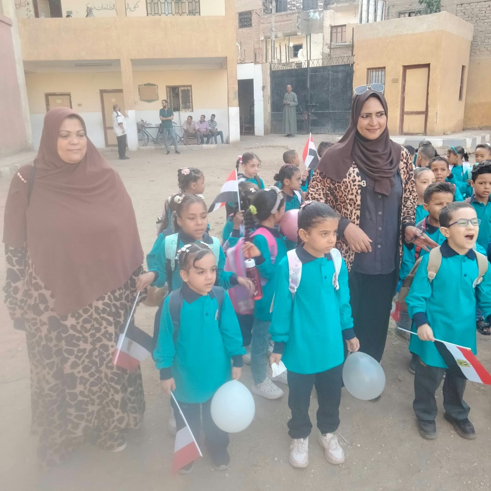مع معلمات الصفوف الاولى