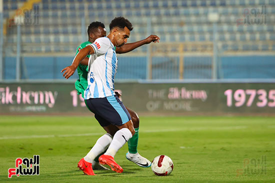 بيراميدز وجورماهيا الكيني  (2)