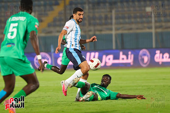 بيراميدز وجورماهيا الكيني  (3)