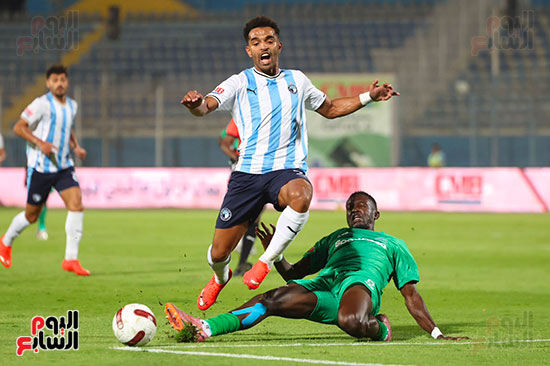 بيراميدز وجورماهيا الكيني  (1)