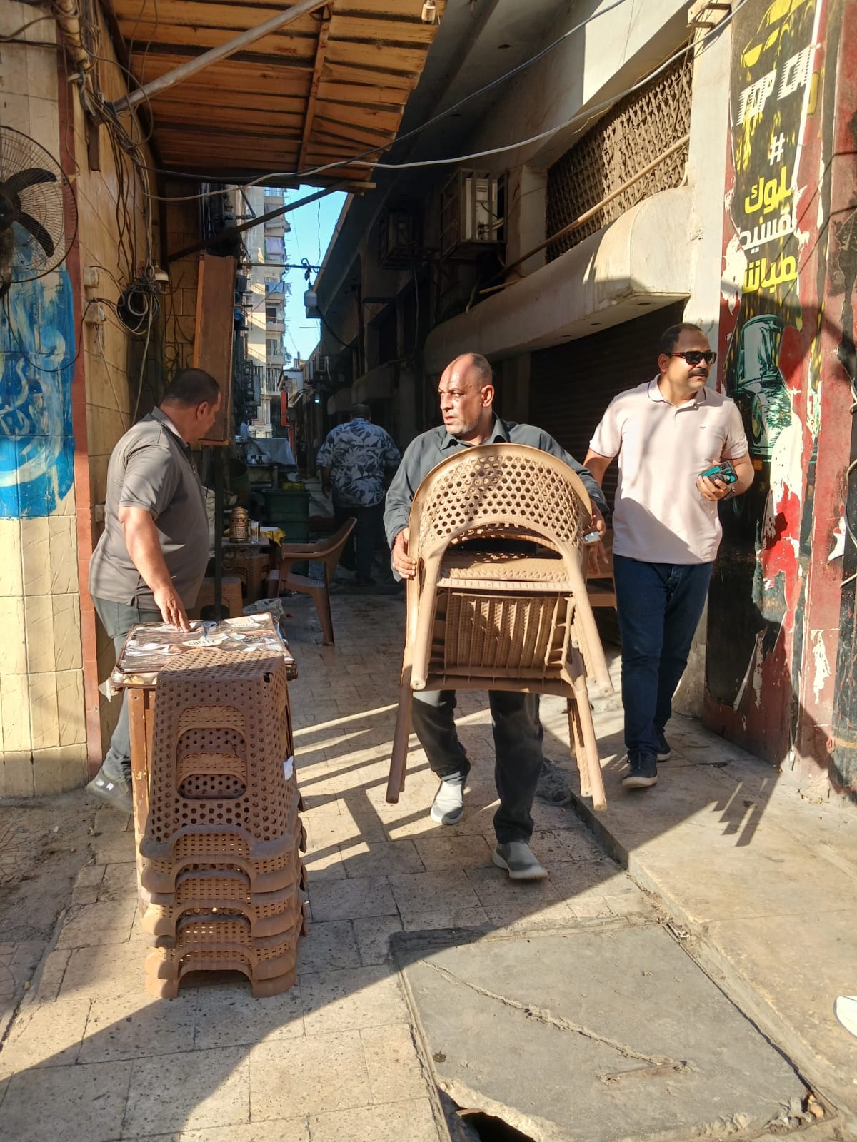 حملة بحي العجوزة لرفع إشغالات المحلات (4)