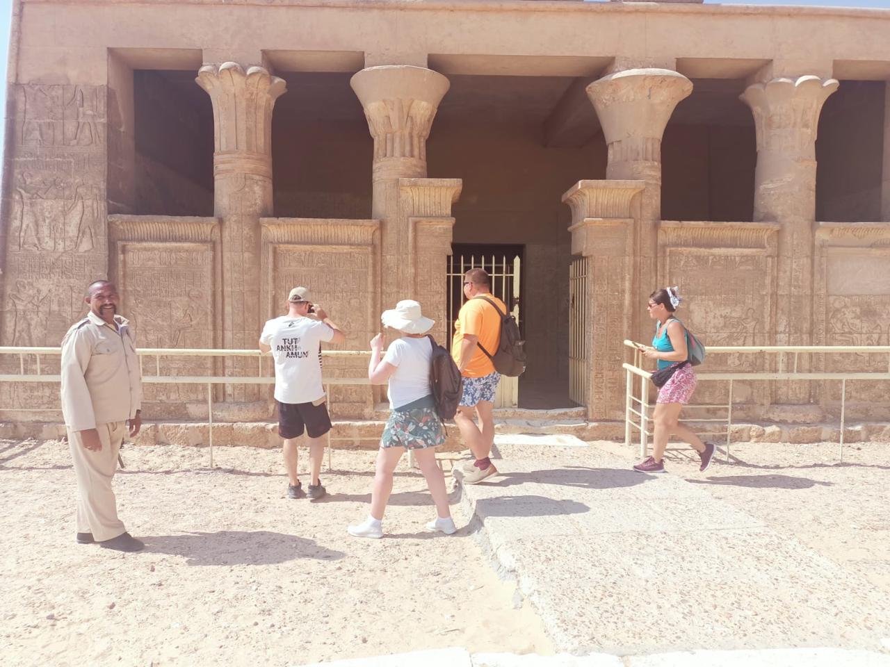 معبد بتزيروس بتونا الجبل