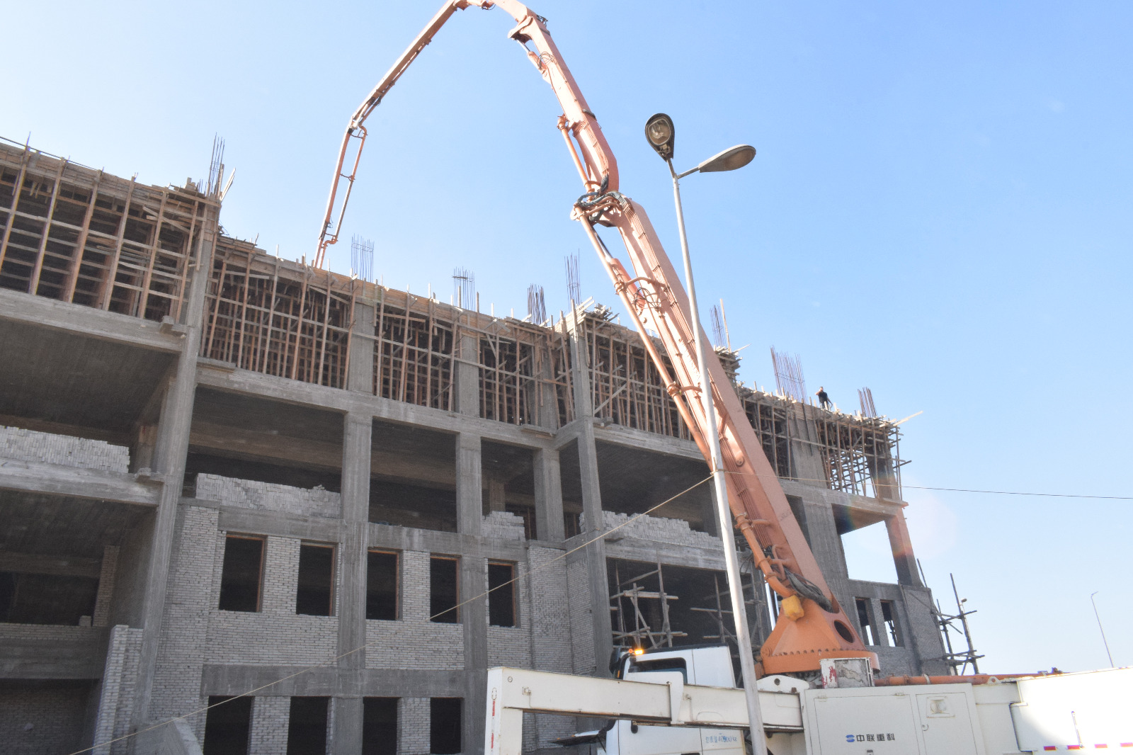 استمرار العمل بالمشروعات استمرار العمل بالمشروعات