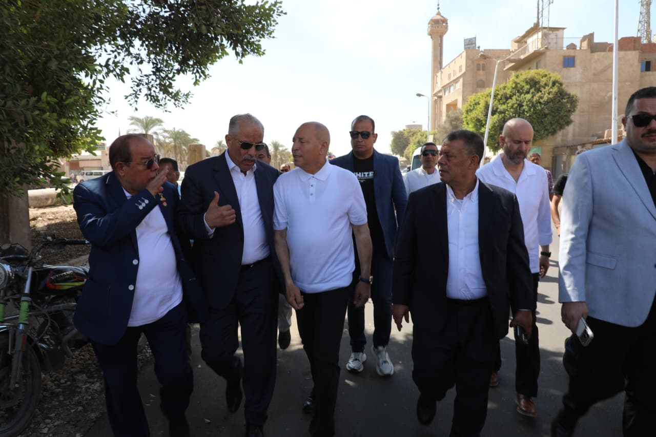 محافظ القاهرة يتفقد مشروع خطوط مياه كفر العلو محافظ القاهرة يتفقد مشروع خطوط مياه كفر العلو
