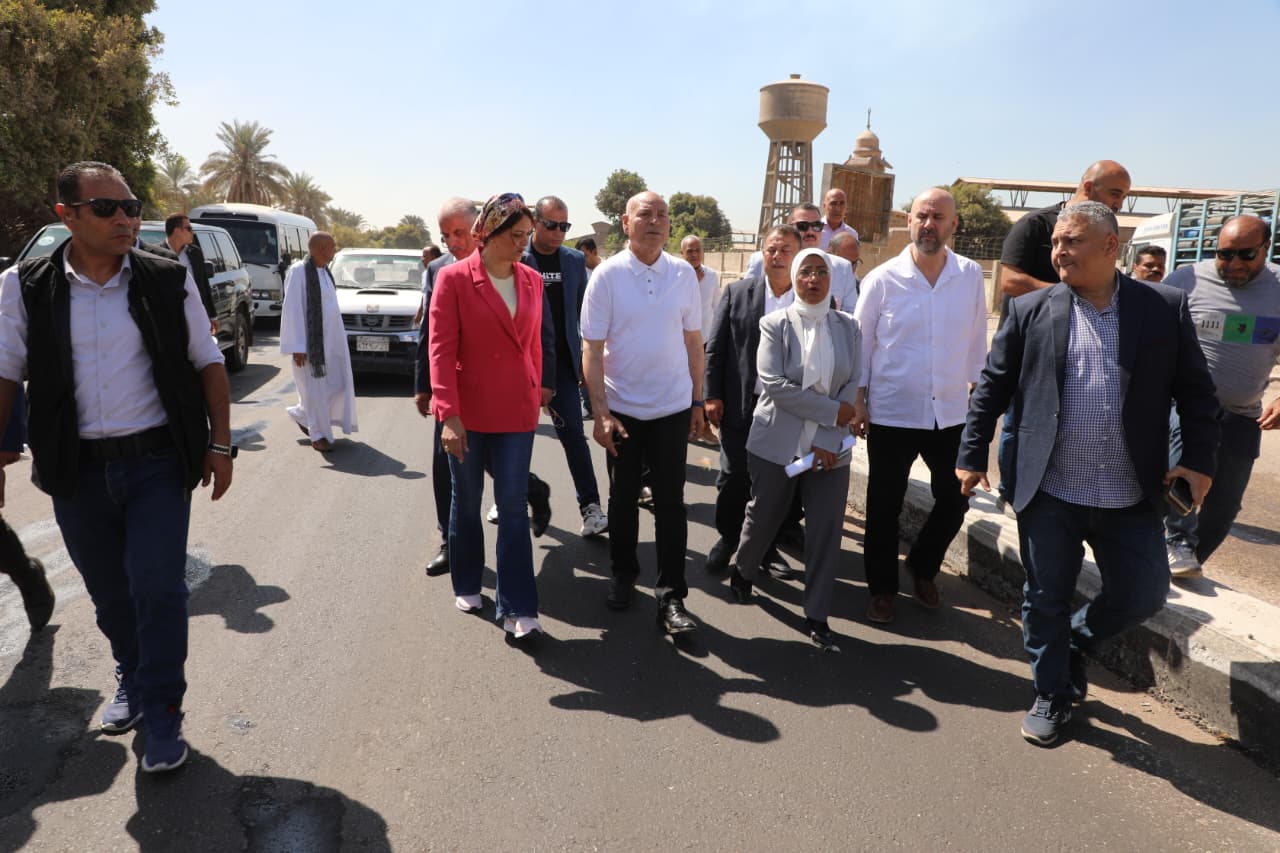 محافظ القاهرة يتفقد مشروع خطوط مياه كفر العلو