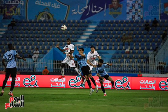 التعادل السلبي يسيطر علي نتيجةا لشوط الاول (2)