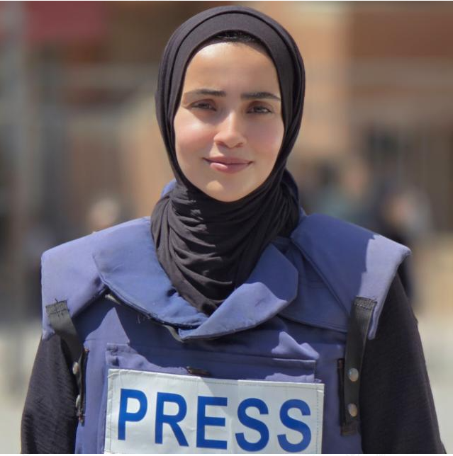 الصحفية رشا أحمد