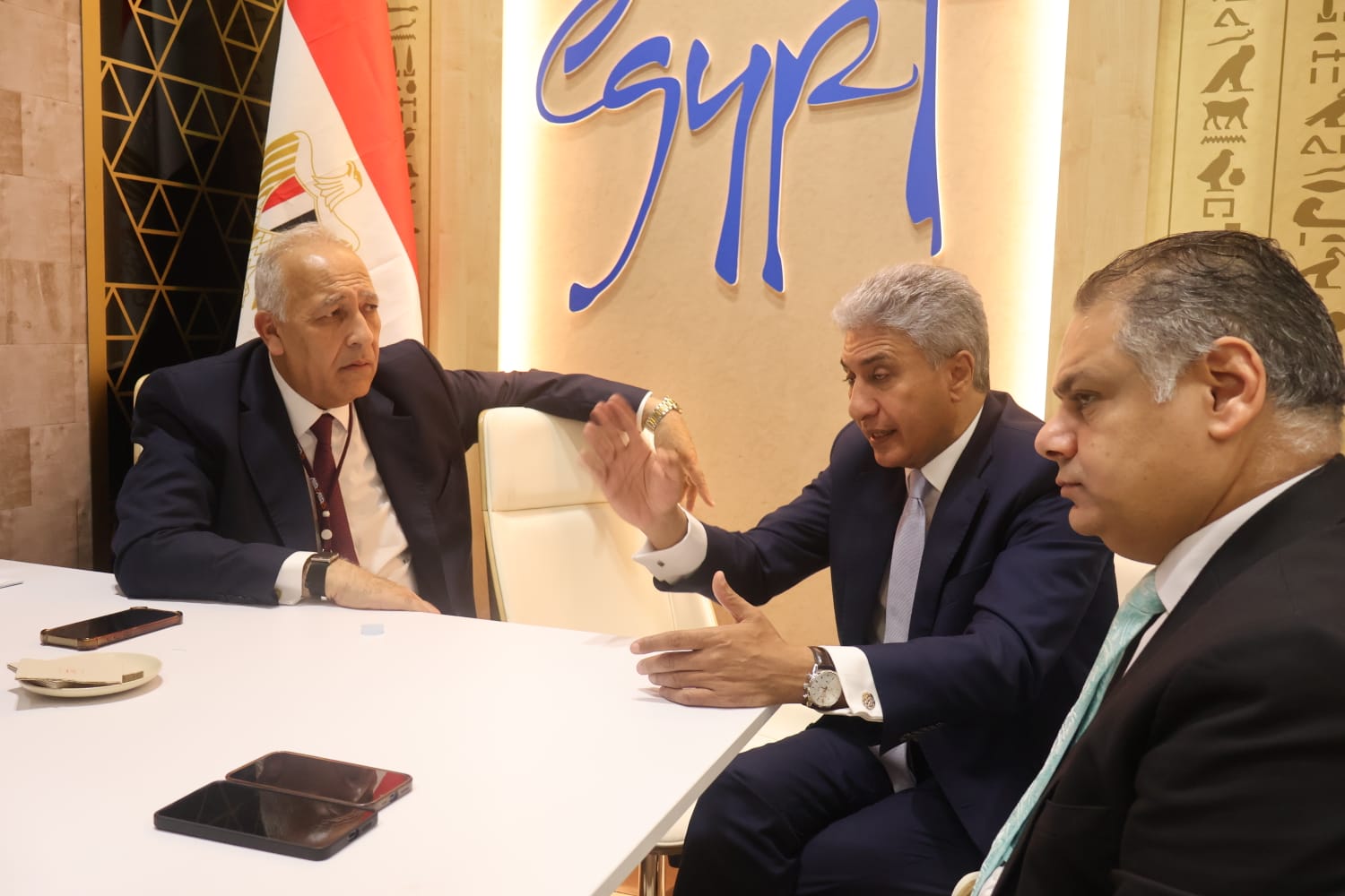 وزير السياحة فى فعاليات معرض TOP RESA 2026