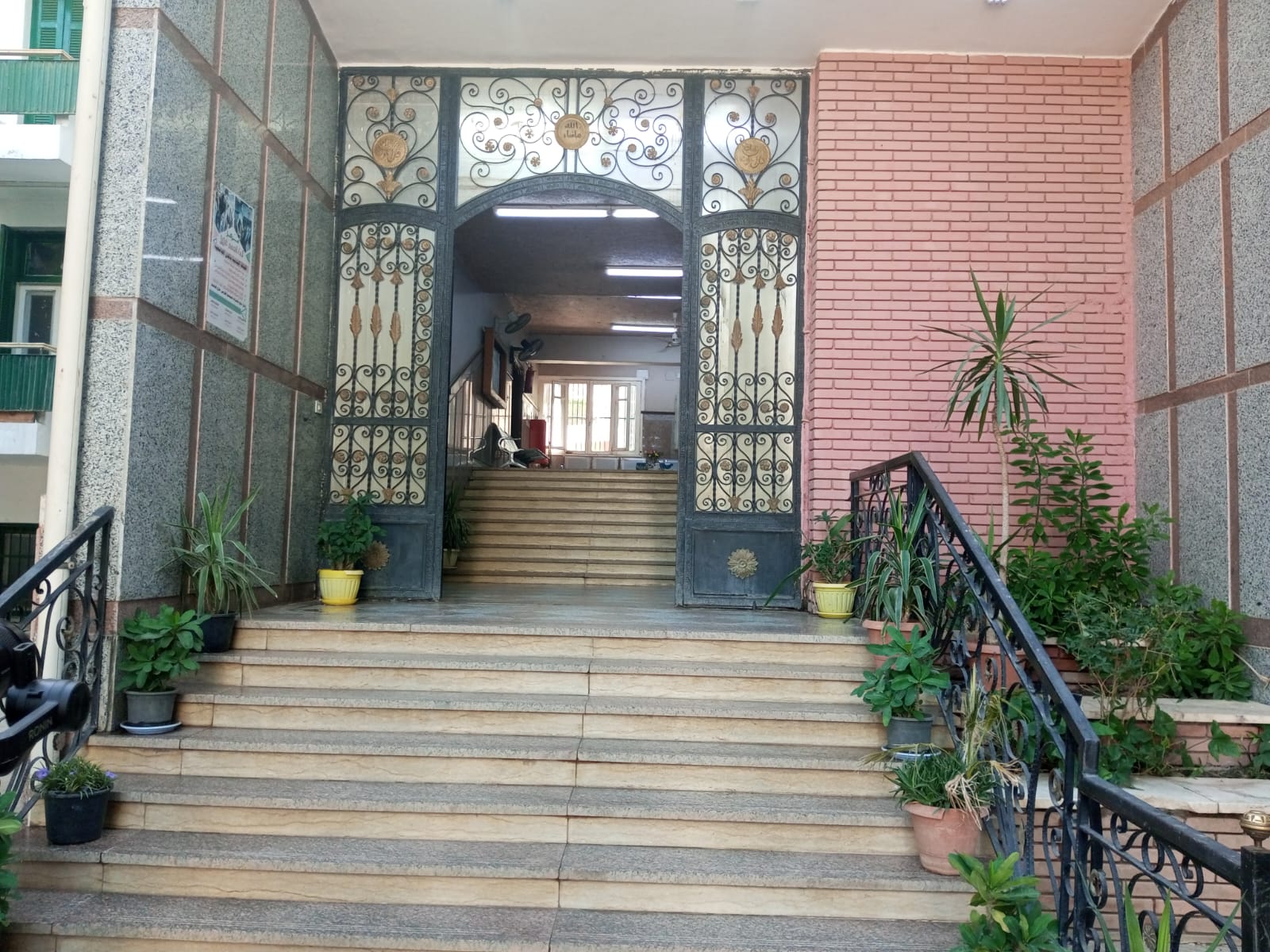 مدخل السكن الجامعى مدخل السكن الجامعى