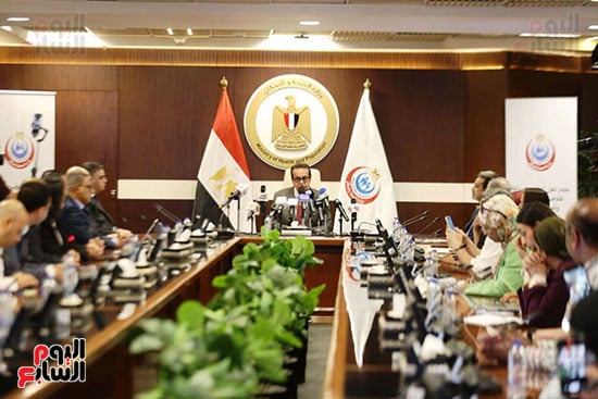 مؤتمر وزير الصحه (9)