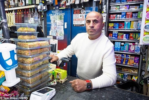 صاحب المتجر