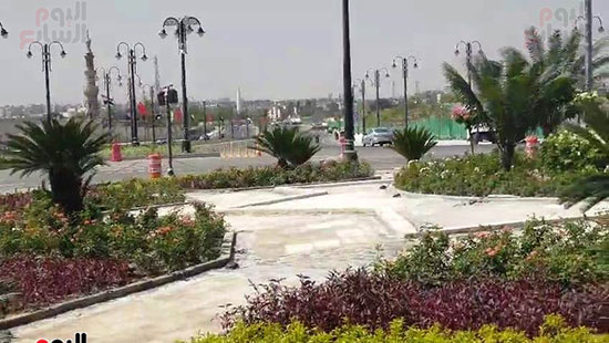الحديقة عبارة عن صينية لمنع الازدحام المروري