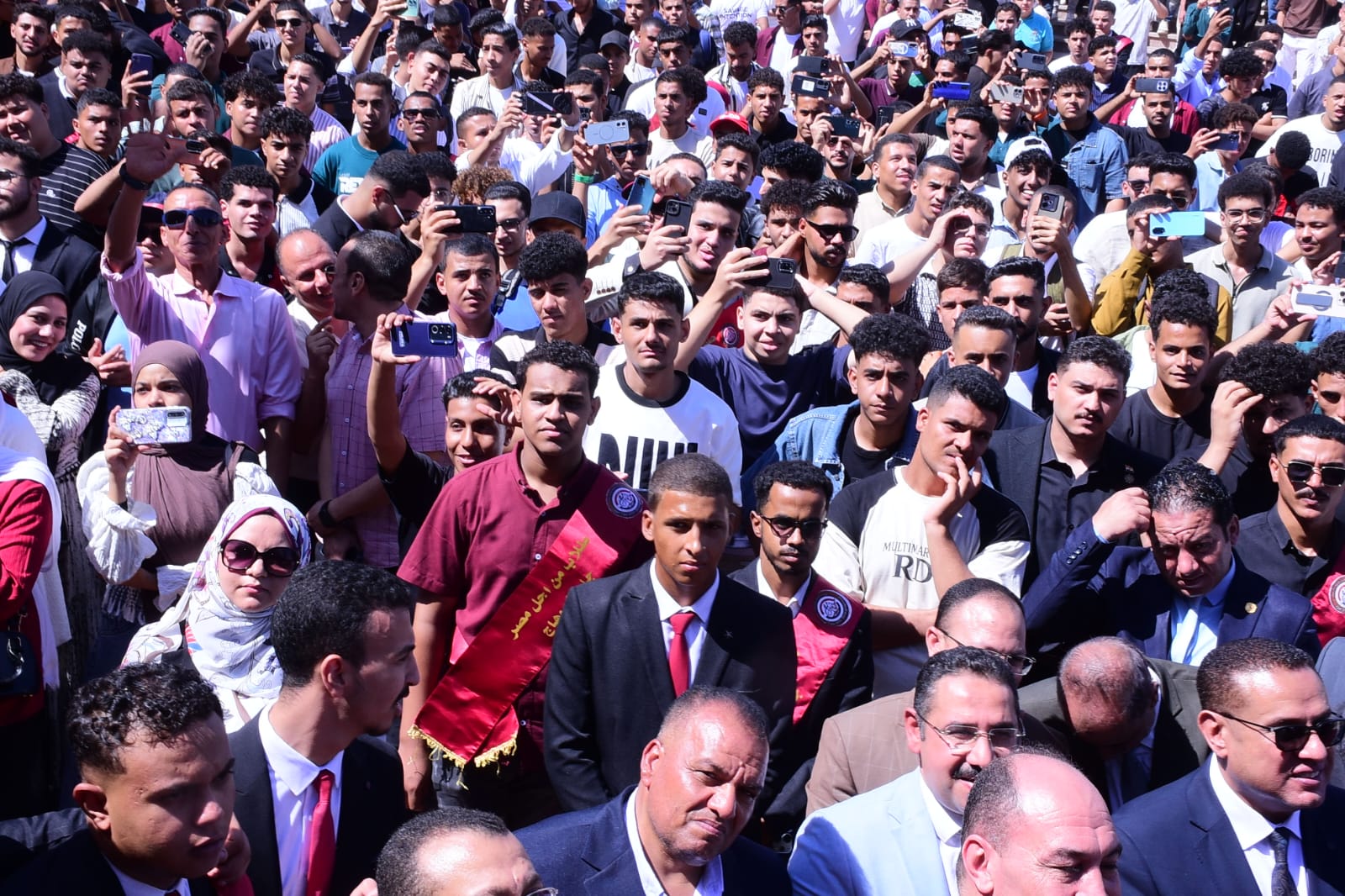 طلاب جامعة سوهاج طلاب جامعة سوهاج