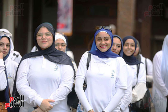 استقبال طلاب جامعة عين شمس (9)
