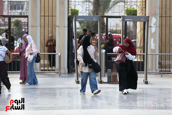 استقبال طلاب جامعة عين شمس (13)