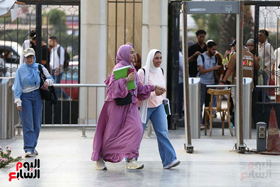 استقبال طلاب جامعة عين شمس (11)