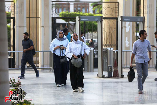  استقبال الطلاب الجدد  (2)