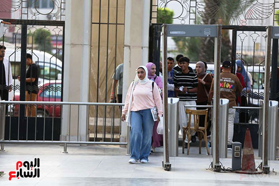 استقبال طلاب جامعة عين شمس (10)