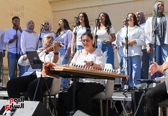 الطلاب بجامعة القاهرة الأهلية  (5)