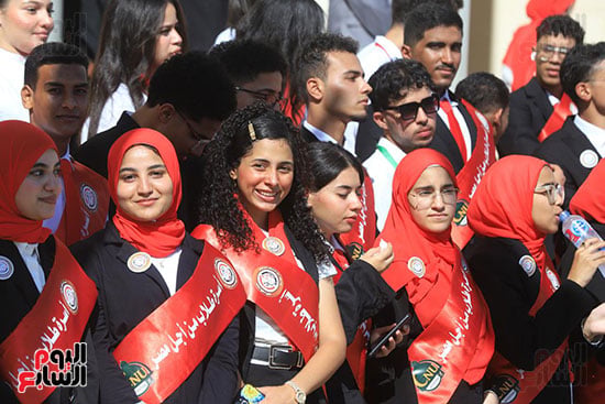 الطلاب بجامعة القاهرة الأهلية  (4)