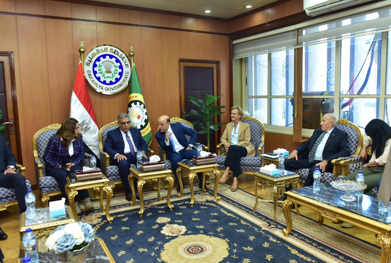 محافظ الدقهلية يستقبل وزيرة التنمية المحلية وسفيرة الاتحاد الأوروبى
