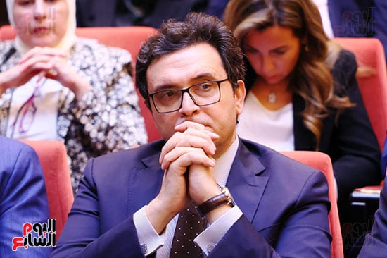 الدكتور أحمد فؤاد هنو وزير الثقافة السابق الدكتور أحمد فؤاد هنو وزير الثقافة السابق