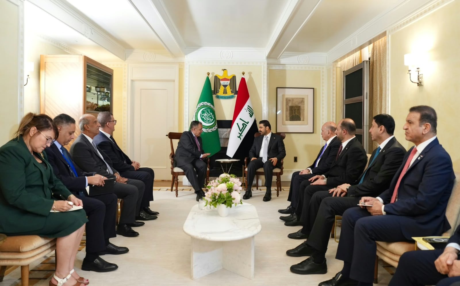مع رئيس وزراء العراق